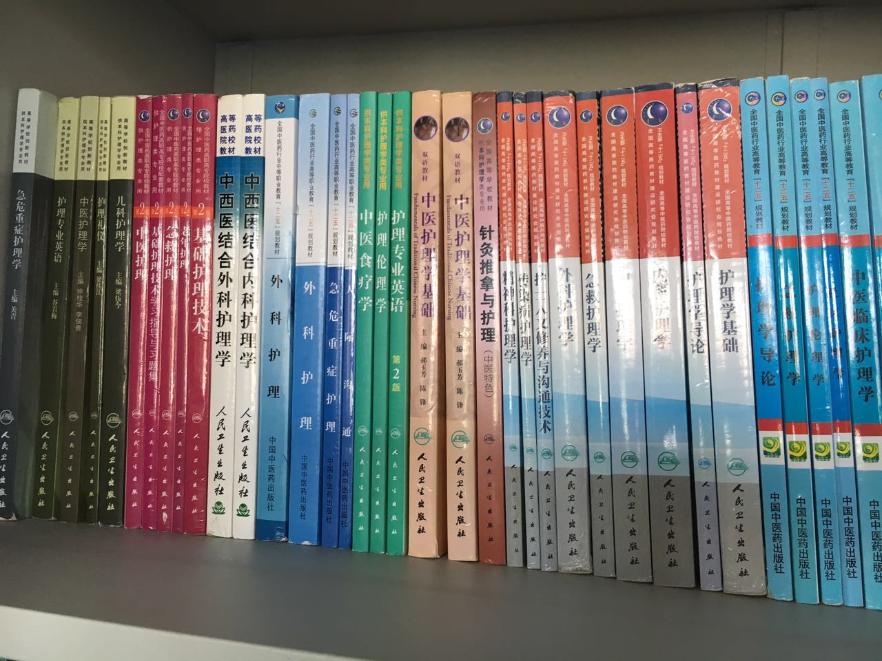 beat365英国官方网站教师参编教材