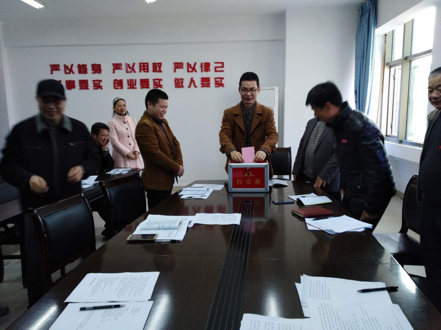 0740a63b7dd26e2bed79259a1629991d.jpg 0740a63b7dd26e2bed79259a1629991d.jpg