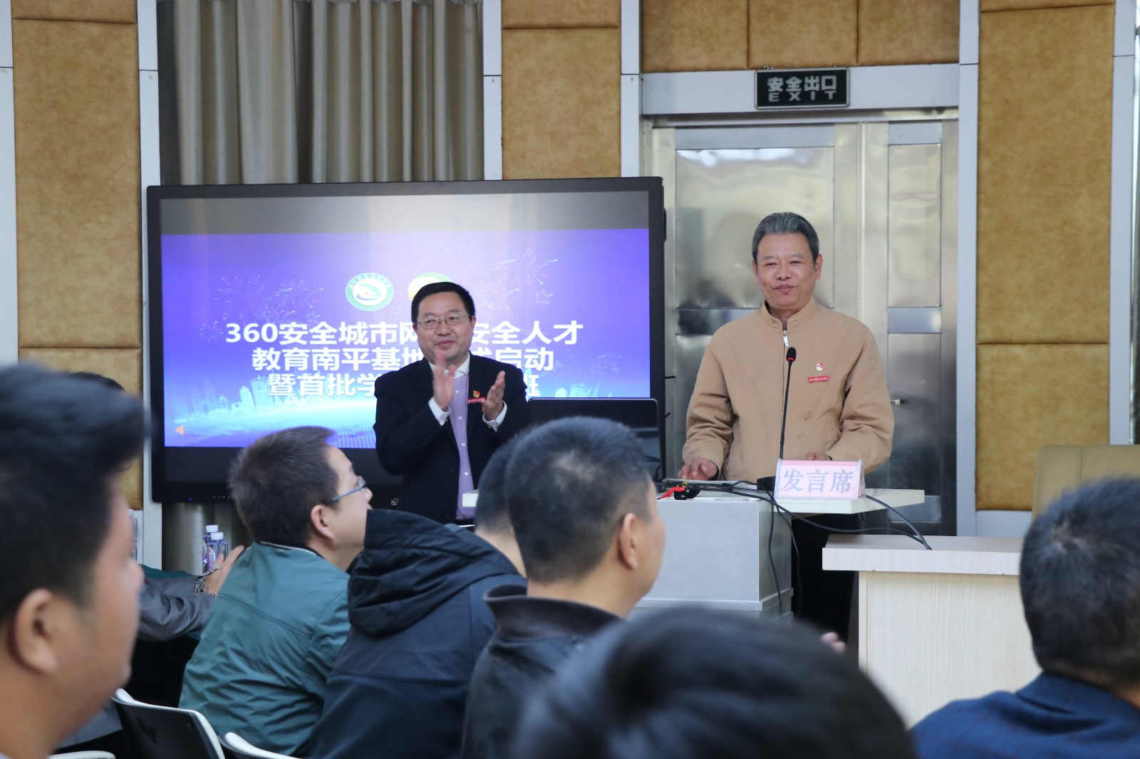 IMG_9313.JPG IMG_9313.JPG