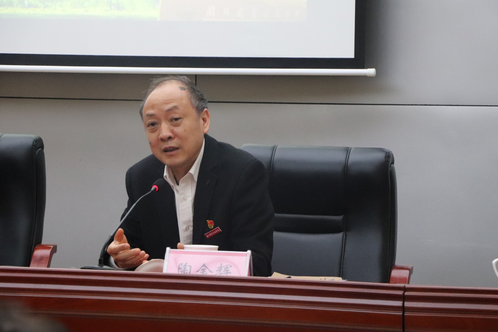 IMG_4868.JPG IMG_4868.JPG