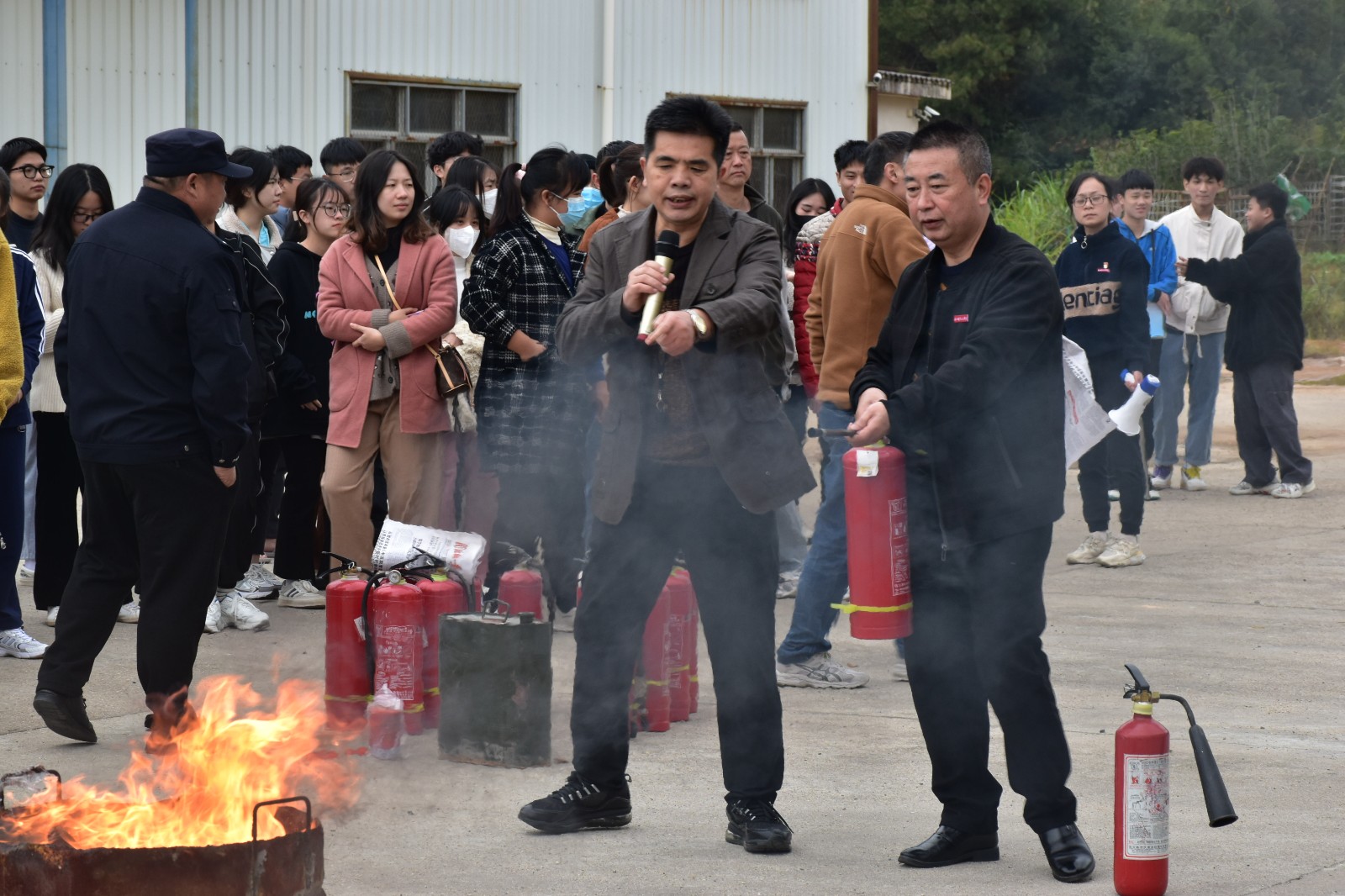 DSC_0528.JPG DSC_0528.JPG