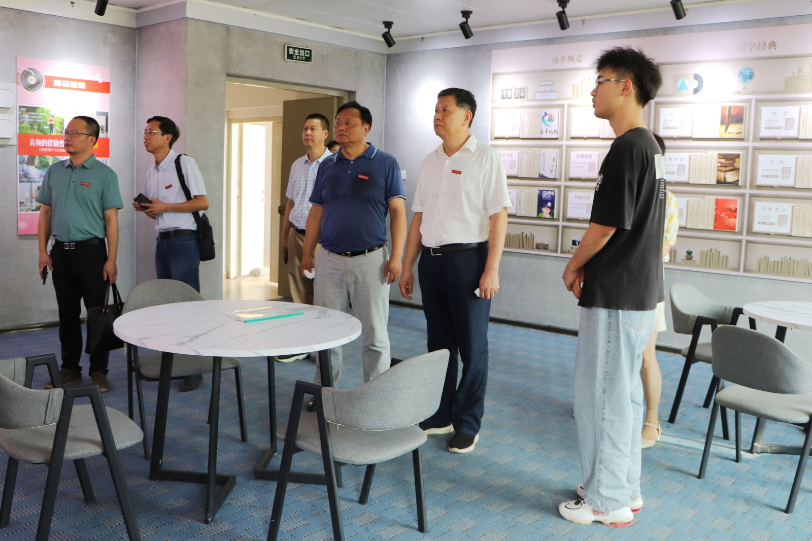 6.27_0014_曲线 4.jpg