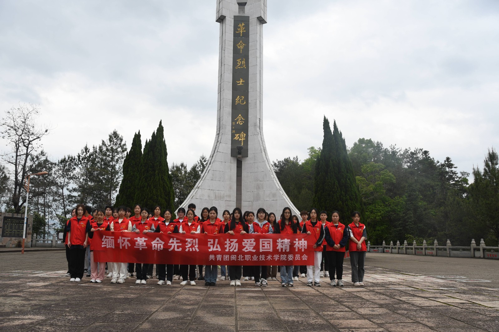 DSC_4112(1).jpg DSC_4112(1).jpg