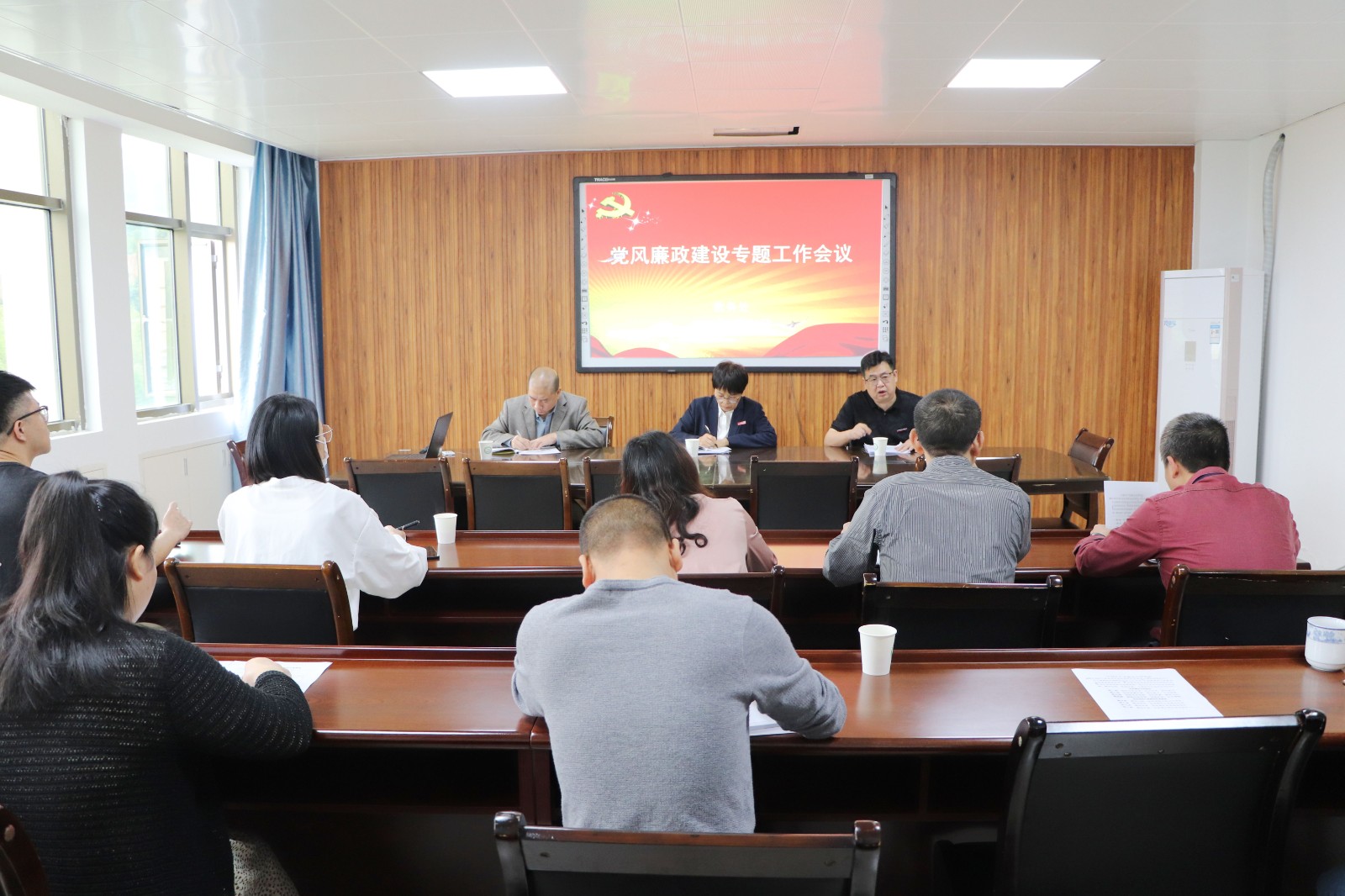 5.25_0000_亮度_对比度 1.jpg