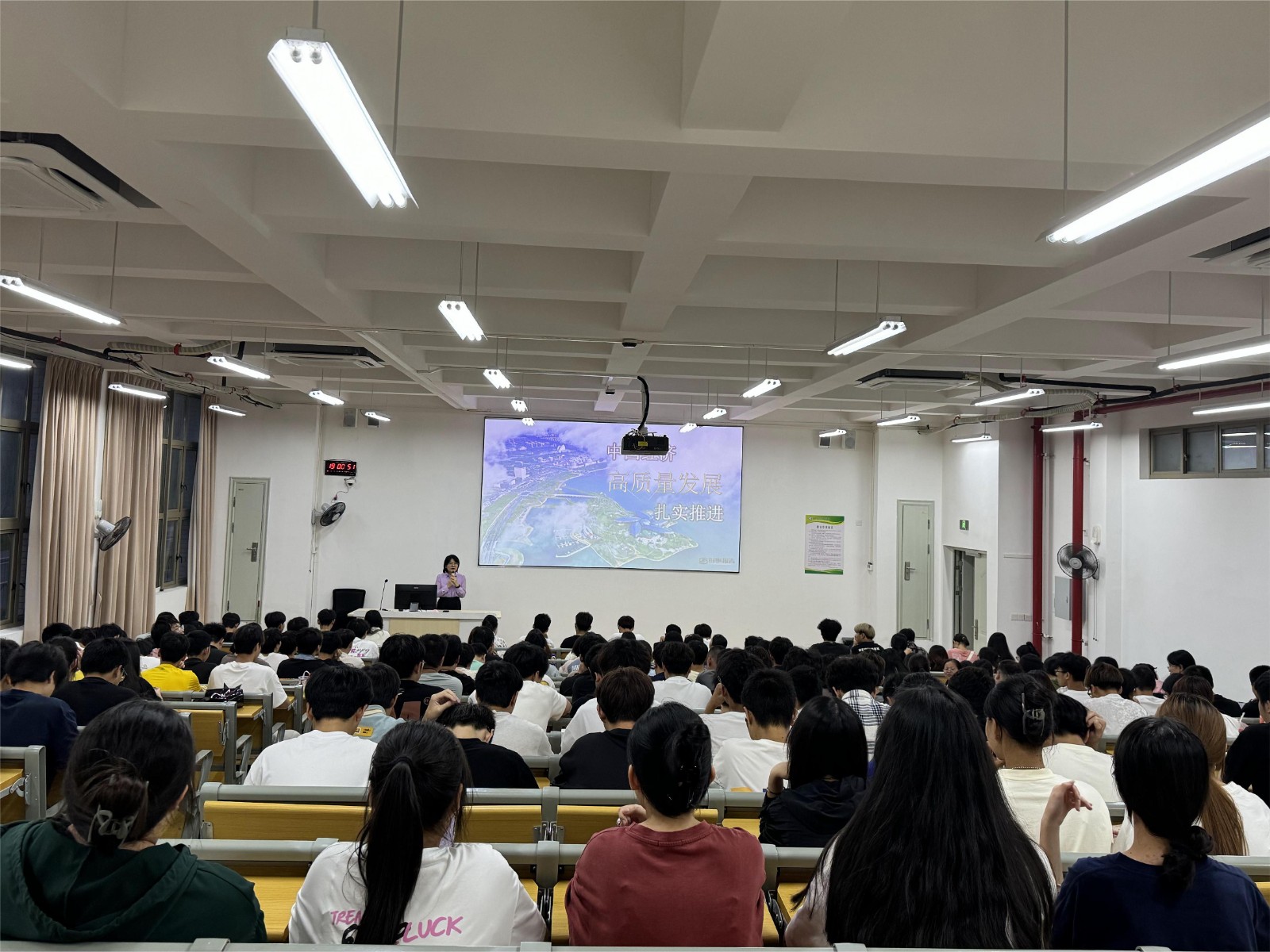 2024_06_04_19_00_IMG_2197.JPG 2024_06_04_19_00_IMG_2197.JPG