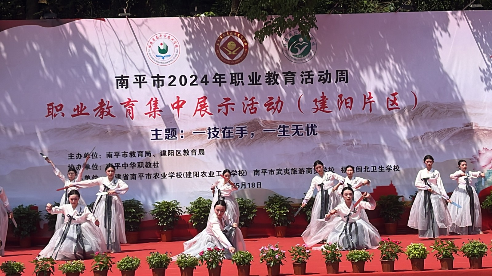 27aec121-acfd-4d4d-ac72-93c1b029a196 (1).jpg