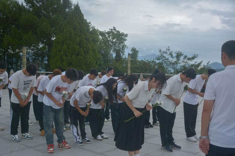 图片2.png 图片2.png