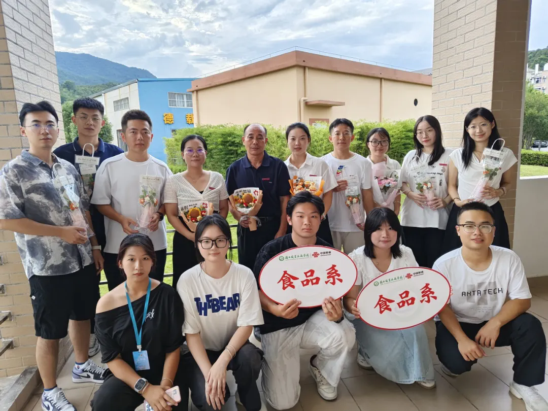 640.webp.png 640.webp.png