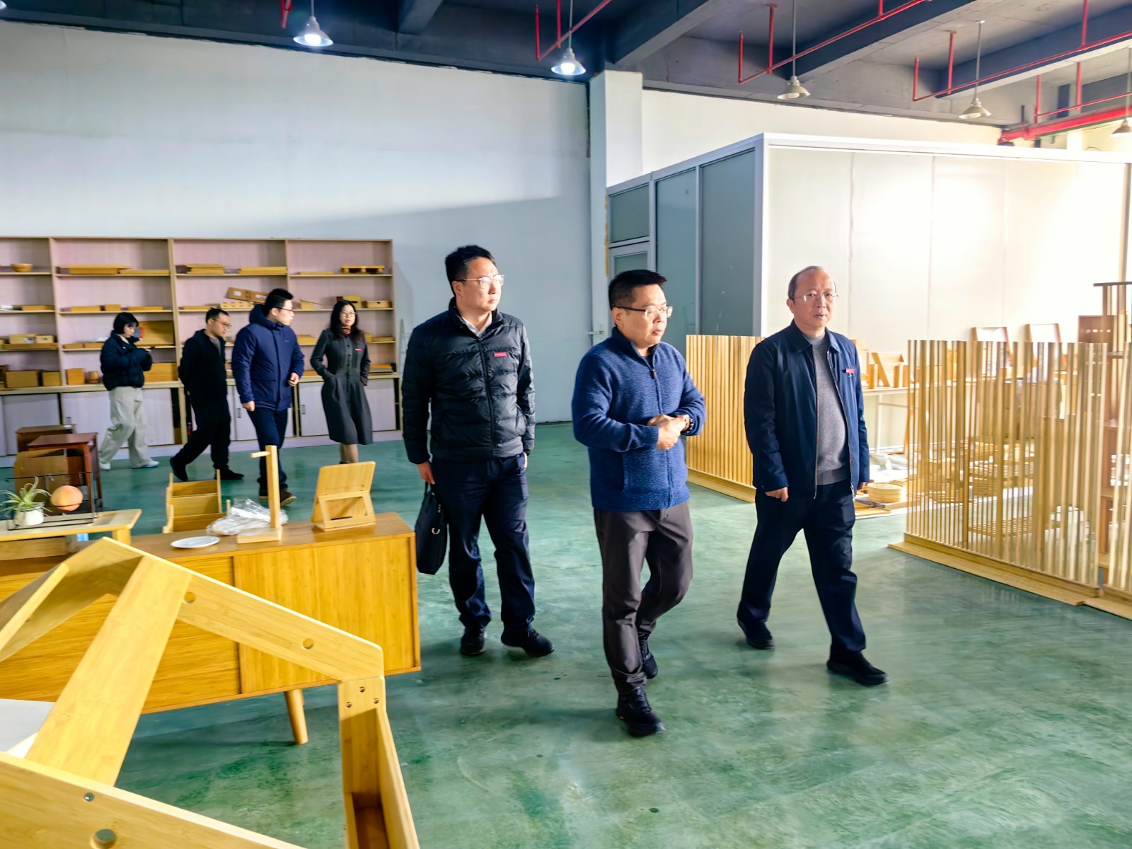 微信图片_20251224140321_346_177.jpg 微信图片_20251224140321_346_177.jpg